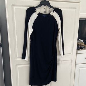 Chaps Black and White Raglan Sleeve Sheath Dress